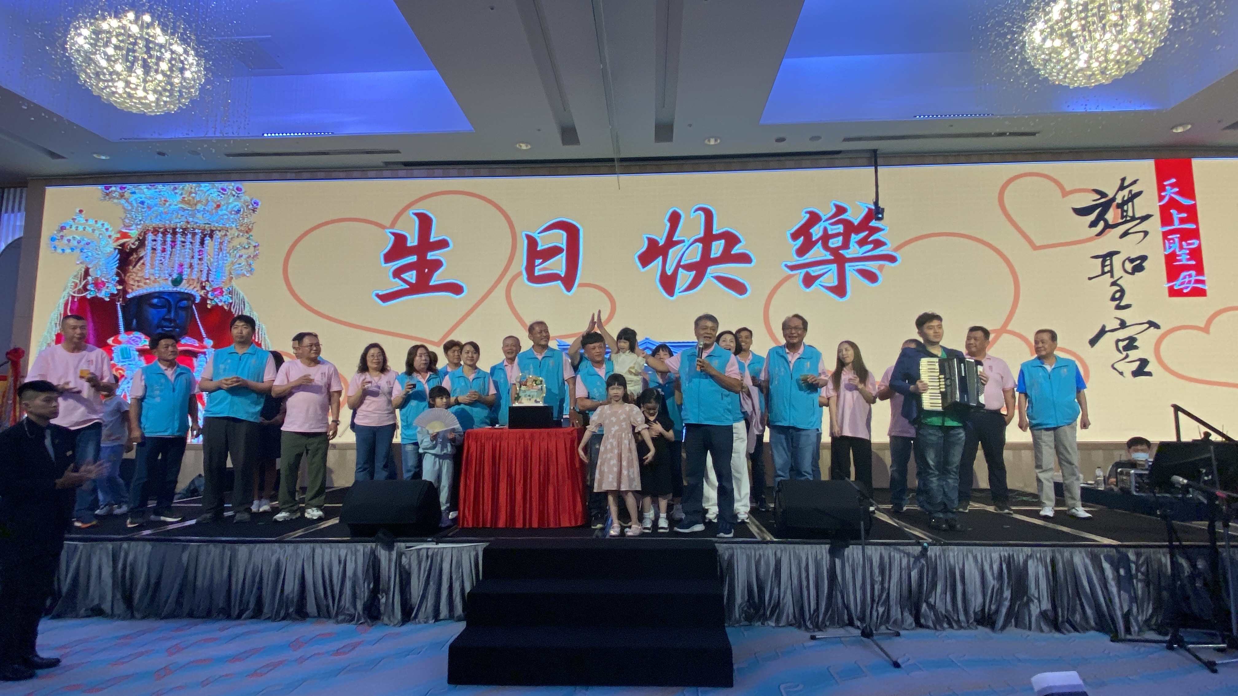 高雄旗聖宮移師百貨辦公益平安宴 打造有溫度的現代媽祖廟