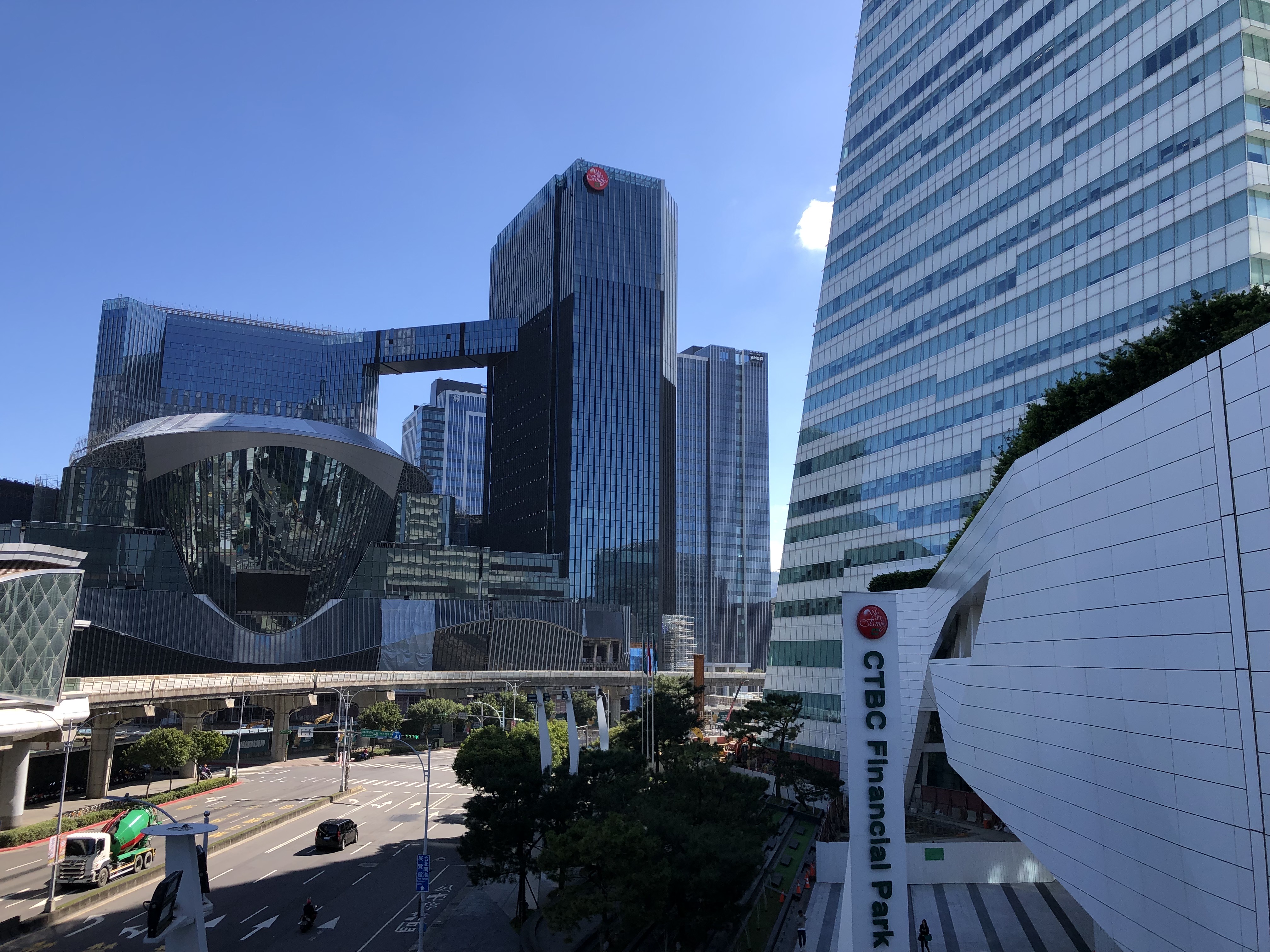 中信金法說重點掃描！台幣長期看升　未參貸香港僑福建設